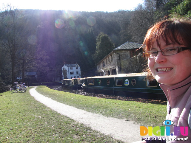 SX12826 Jenni at Monmouthshire Brecon canal